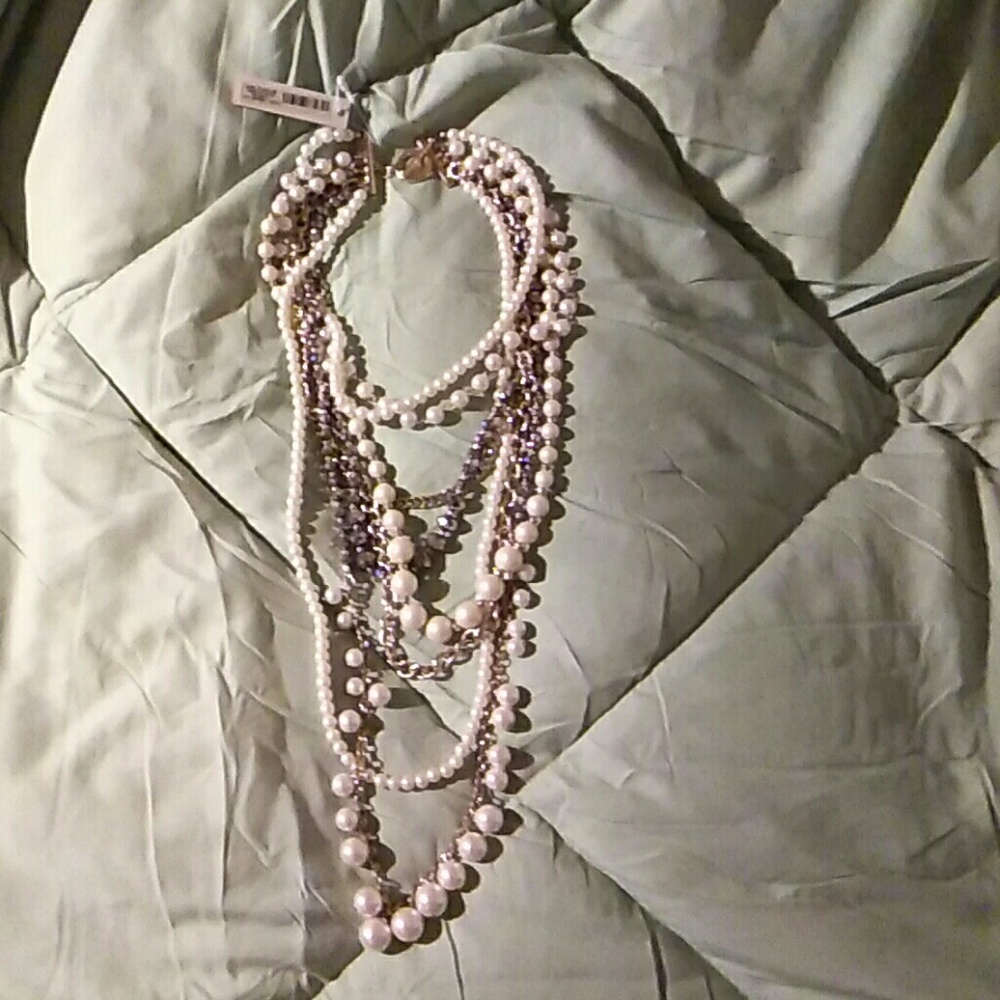 Anne Taylor layer necklace